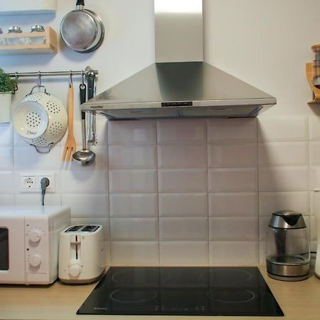 Spacious Central Flat☆3Min To Metro☆Ac|Netflix|Pc Athens Exterior photo