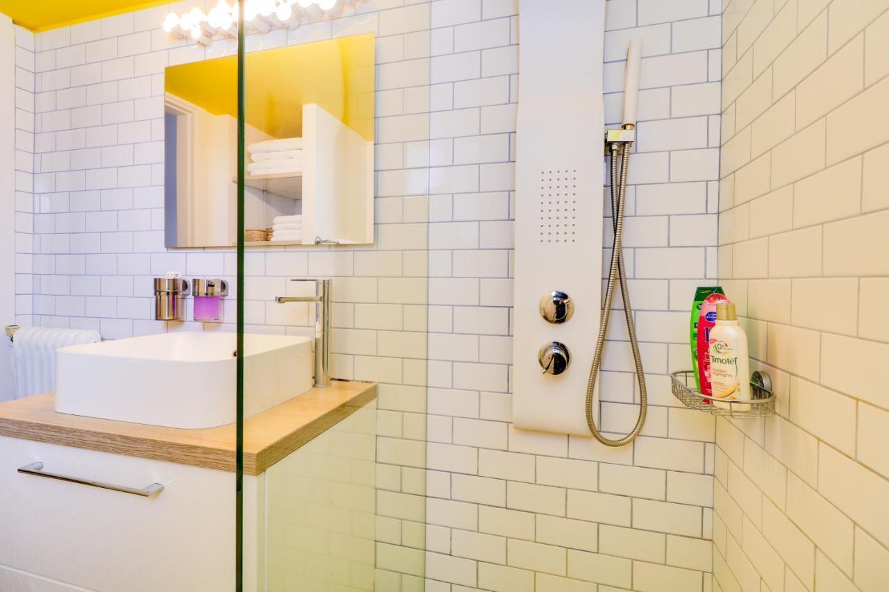 Spacious Central Flat☆3Min To Metro☆Ac|Netflix|Pc Athens Exterior photo